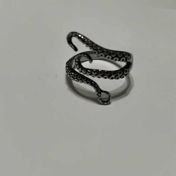 SET OF RINGS SIZE VARY 7-9 - Picture 5 of 6